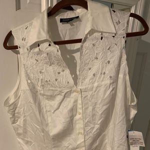 Jones New York, NWT ,Crisp White sleeveless blouse, 100% cotton, XL